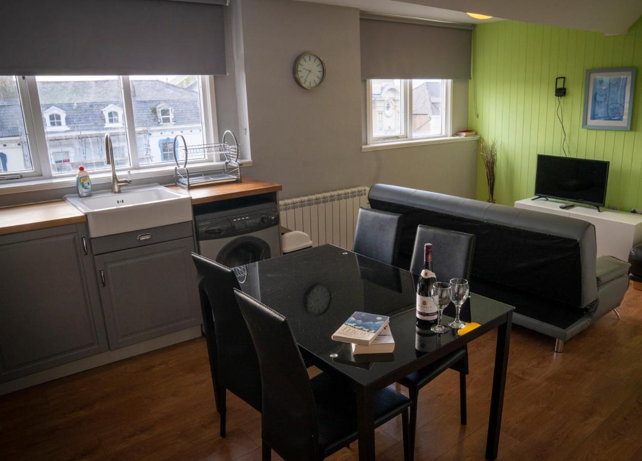 Apartment 4, Cornerhouse Apartments Ландъндо Екстериор снимка